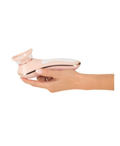 Alternative view of Lyvena estimulador para vulva y clítoris
